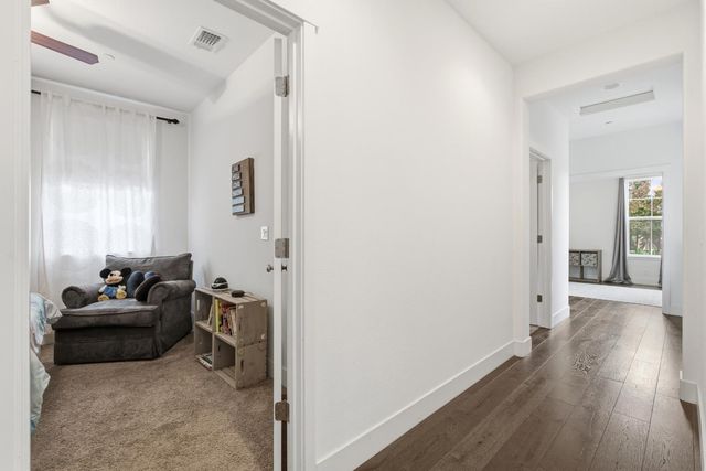 1323 N Traverse Avenue, Clovis, CA 93619