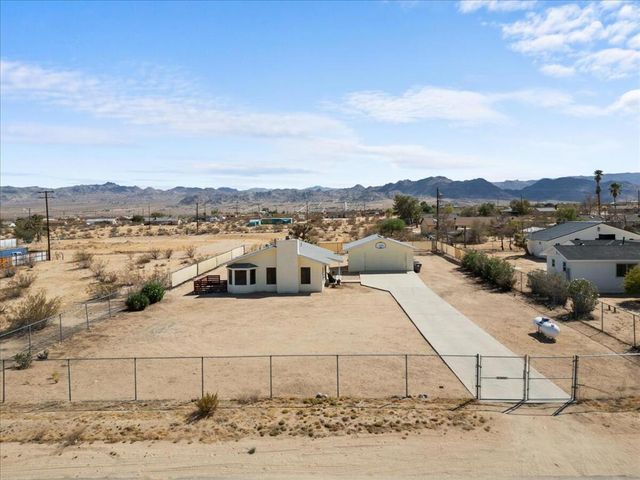 63555 Walpi Drive, Joshua Tree, CA 92252