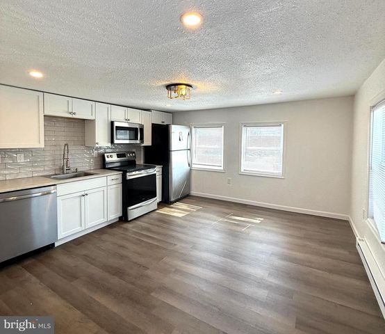 270 CALDER ST, Harrisburg, PA 17102