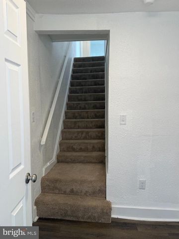 270 CALDER ST, Harrisburg, PA 17102