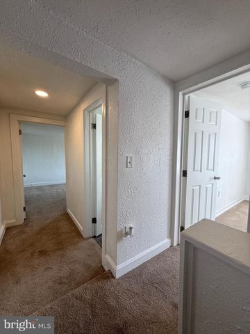 270 CALDER ST, Harrisburg, PA 17102