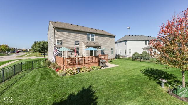 1263 Vista Way, Greenwood, IN 46143