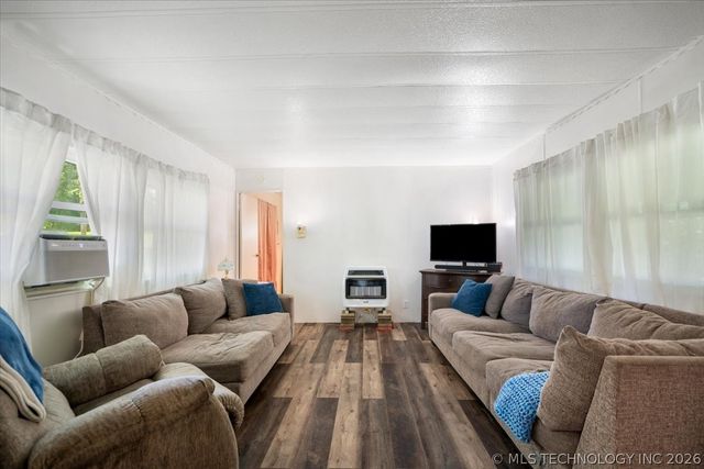 121251 S 4157 Circle, Eufaula, OK 74432