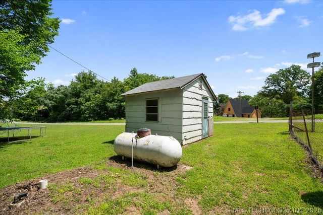 121251 S 4157 Circle, Eufaula, OK 74432