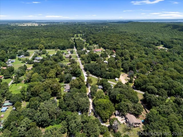 121251 S 4157 Circle, Eufaula, OK 74432