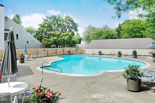 28 Concord Greene 2, Concord, MA 01742