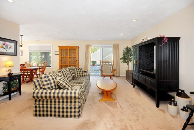 28 Concord Greene 2, Concord, MA 01742