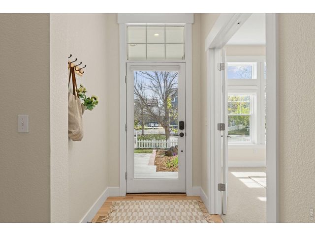 498 Blue Lake Trl, Lafayette, CO 80026