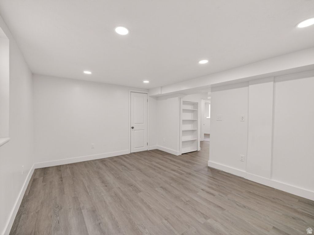 Image 27 of property listing at 74 S 300 E, Springville, UT 84663