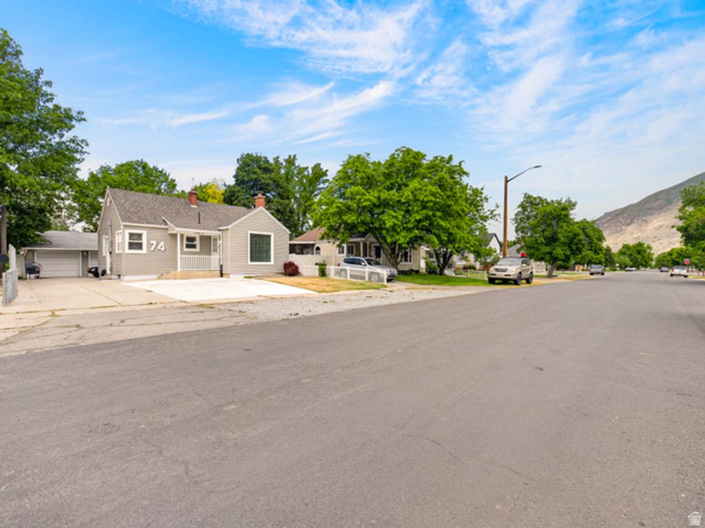 Image 40 of property listing at 74 S 300 E, Springville, UT 84663