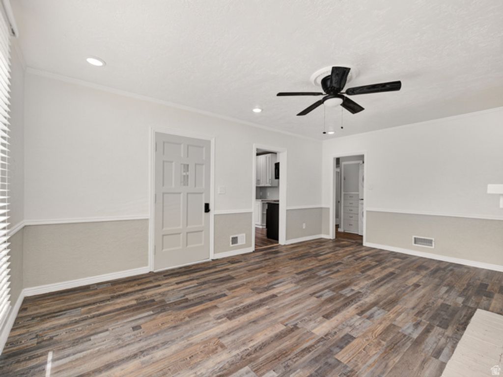 Image 6 of property listing at 74 S 300 E, Springville, UT 84663