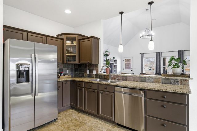 205 E Grace Street, Republic, MO 65738