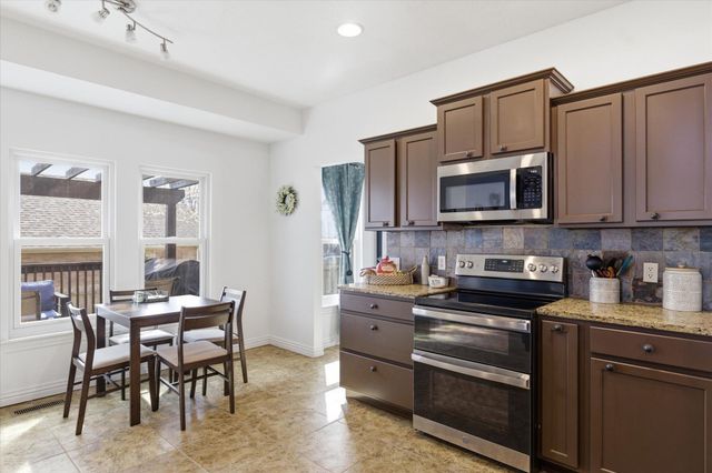 205 E Grace Street, Republic, MO 65738