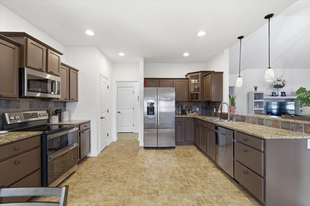 205 E Grace Street, Republic, MO 65738