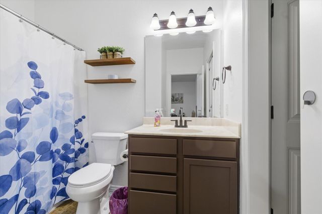 205 E Grace Street, Republic, MO 65738