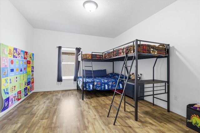 205 E Grace Street, Republic, MO 65738