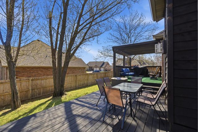 205 E Grace Street, Republic, MO 65738