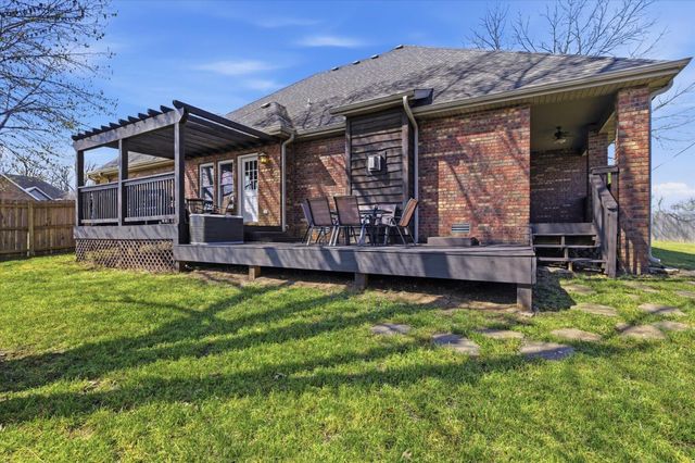 205 E Grace Street, Republic, MO 65738