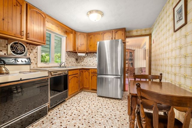 31 Brookdale Road, Natick, MA 01760