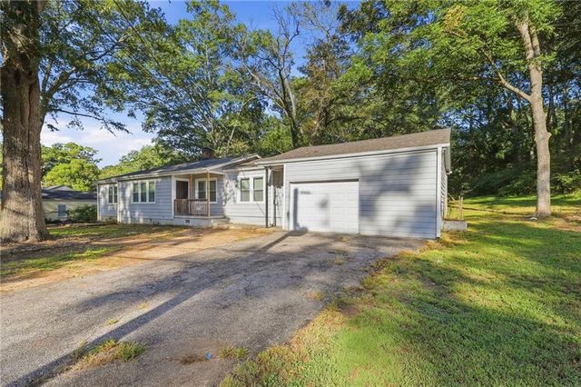 612 S Dogwood Street, Villa Rica, GA 30180