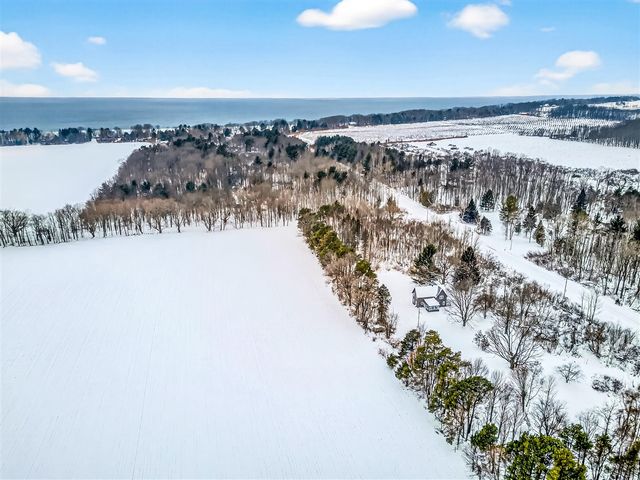 7107 W Webster Road, Montague, MI 49437