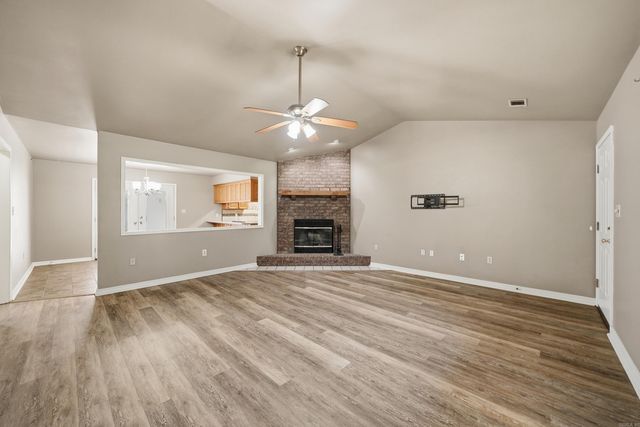 2 Tumblewood Dr, Conway, AR 72032