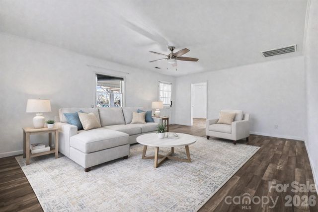 198 BUFFALO Avenue NW, Concord, NC 28025