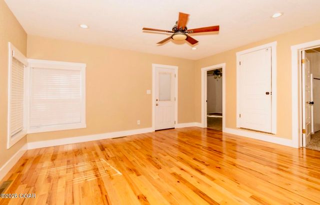 800 N Elm Street, Pierce City, MO 65723