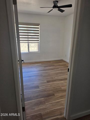 525 N MAY Street 9, Mesa, AZ 85201