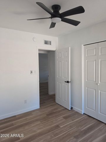 525 N MAY Street 9, Mesa, AZ 85201