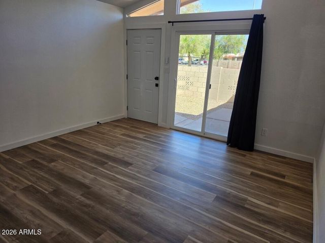 525 N MAY Street 9, Mesa, AZ 85201