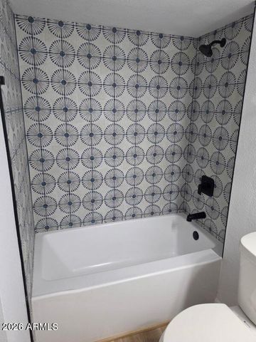 525 N MAY Street 9, Mesa, AZ 85201