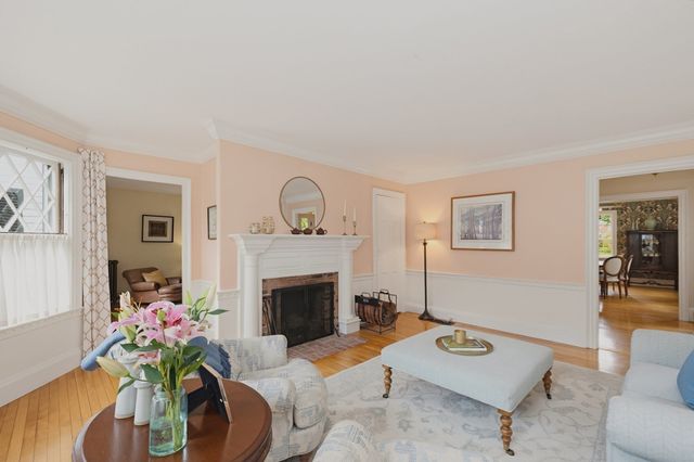 62 Main Street, Westford, MA 01886