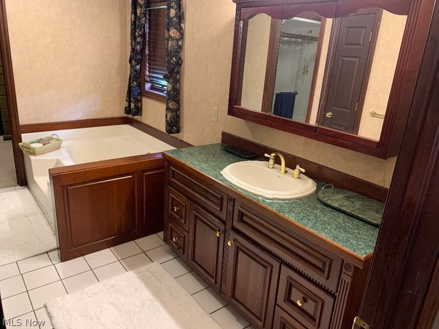 3832 Sharon Copley Road, Medina, OH 44256