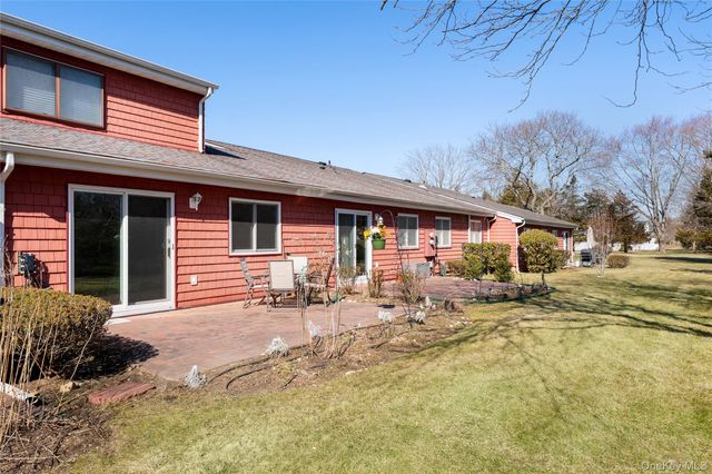 506 Drew Drive, Saint James, NY 11780