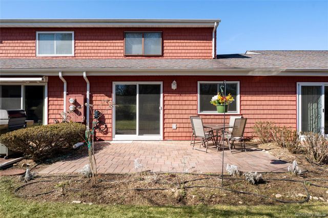 506 Drew Drive, Saint James, NY 11780