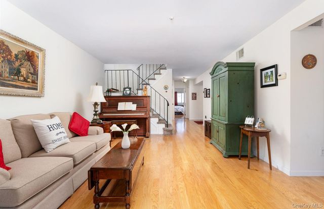 506 Drew Drive, Saint James, NY 11780