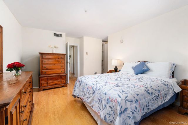 506 Drew Drive, Saint James, NY 11780