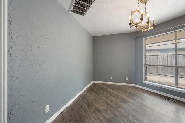1305 Quail Hollow Drive, Norman, OK 73072