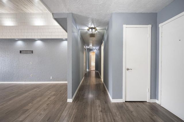 1305 Quail Hollow Drive, Norman, OK 73072