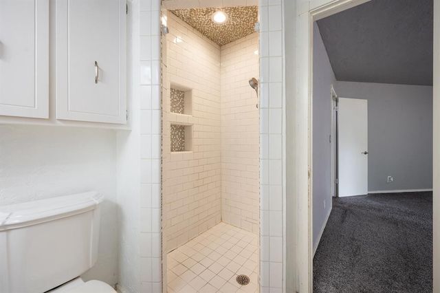 1305 Quail Hollow Drive, Norman, OK 73072
