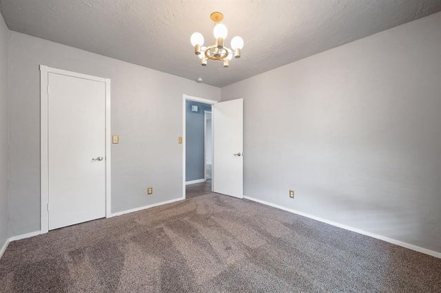 1305 Quail Hollow Drive, Norman, OK 73072