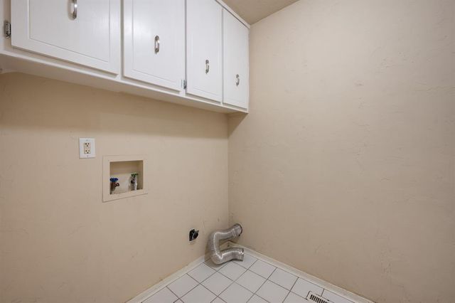 1305 Quail Hollow Drive, Norman, OK 73072
