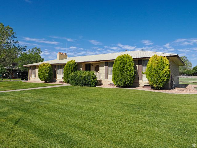 12366 S MOUNTAIN VIEW DR, Riverton, UT 84065