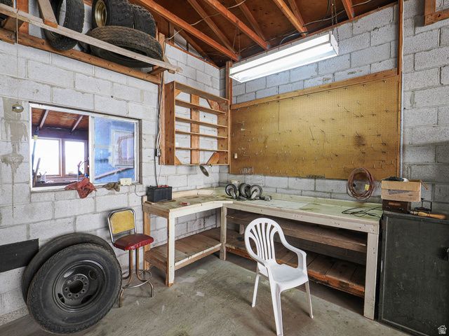 12366 S MOUNTAIN VIEW DR, Riverton, UT 84065