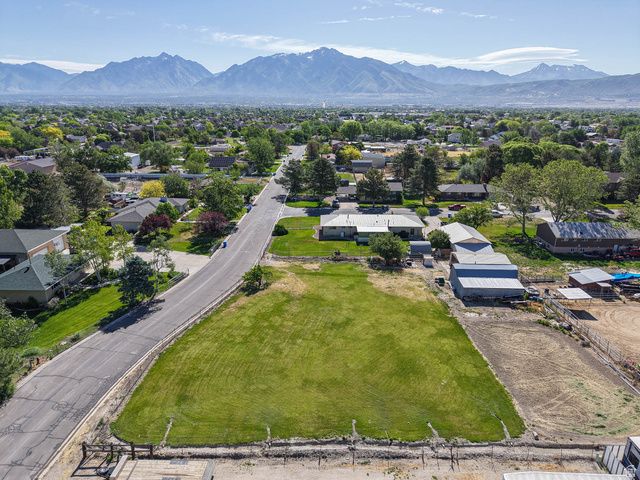 12366 S MOUNTAIN VIEW DR, Riverton, UT 84065