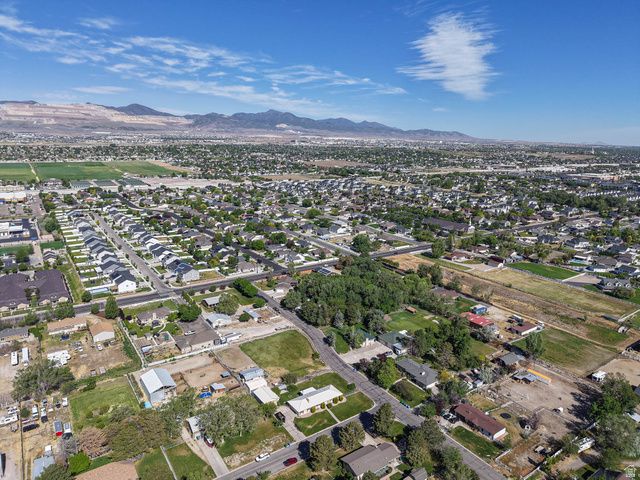 12366 S MOUNTAIN VIEW DR, Riverton, UT 84065