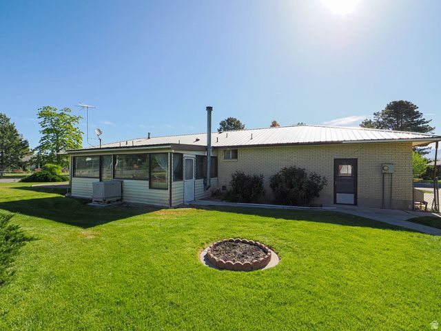 12366 S MOUNTAIN VIEW DR, Riverton, UT 84065
