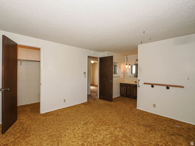 12366 S MOUNTAIN VIEW DR, Riverton, UT 84065