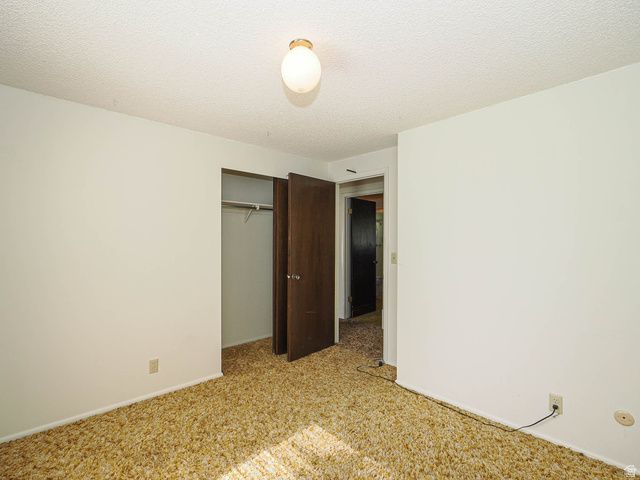 12366 S MOUNTAIN VIEW DR, Riverton, UT 84065